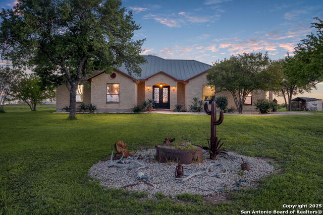 Listing photo id 2 for 8630 New Sulphur Springs Rd.