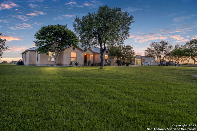 Listing photo id 4 for 8630 New Sulphur Springs Rd.