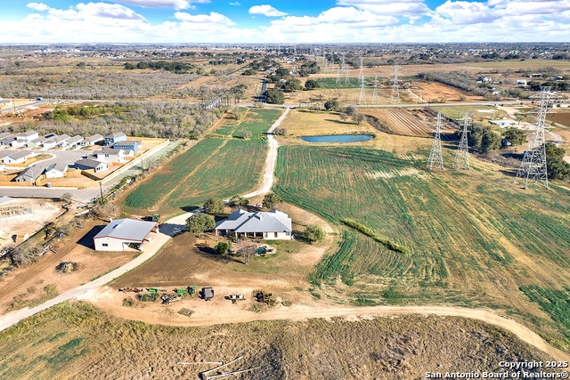 Listing photo id 6 for 8630 New Sulphur Springs Rd.