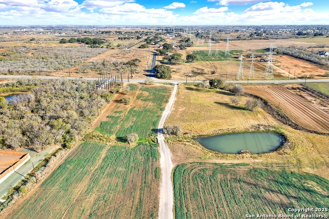 Listing photo id 7 for 8630 New Sulphur Springs Rd.