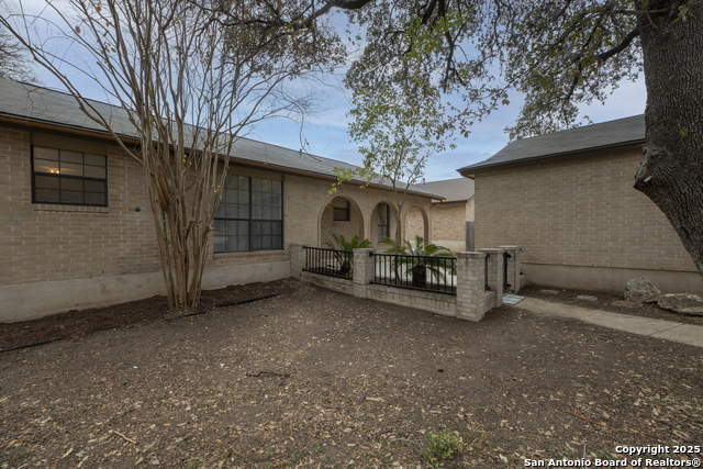 Listing photo id 23 for 13422 Marceline