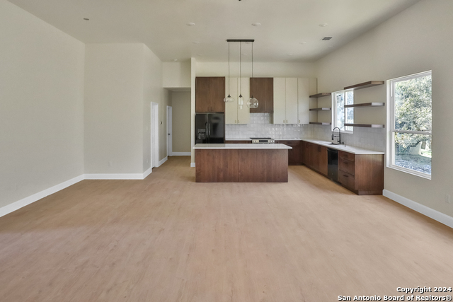 Image 17 of 40 For 30595 Deerfield Terrace