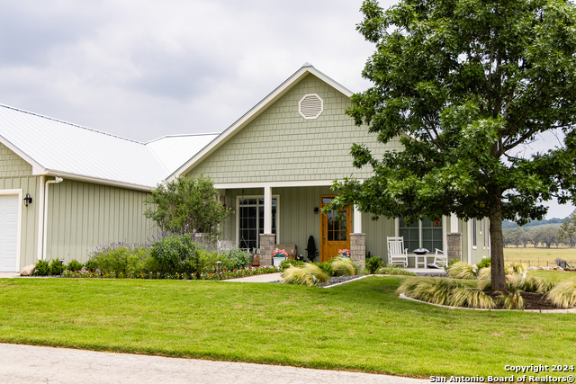 Listing photo id 22 for 28181 Fm 470