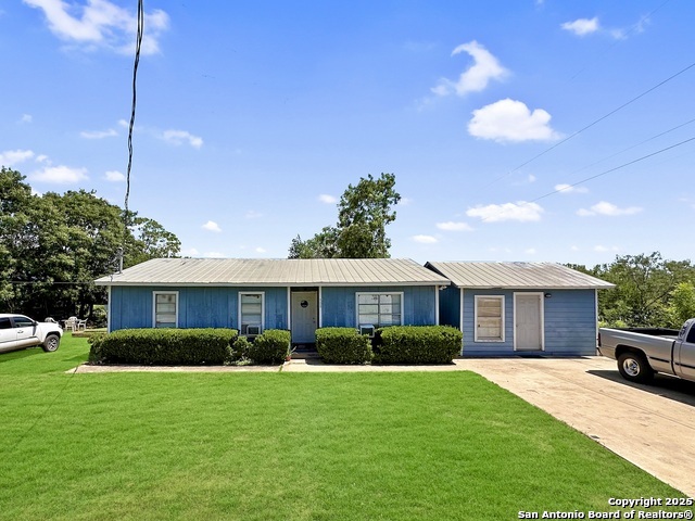 Details for 408 Obregon E, Dilley, TX 78017