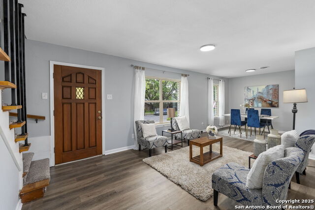 Image 7 of 36 For 11119 Auldine Dr