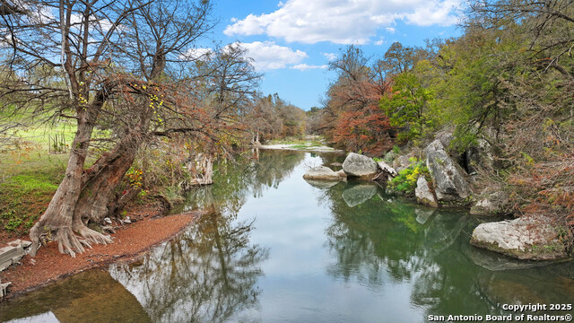 Details for 213 River Forest, Boerne, TX 78006