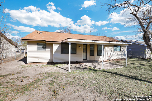 Listing photo id 24 for 5706 Woodgreen