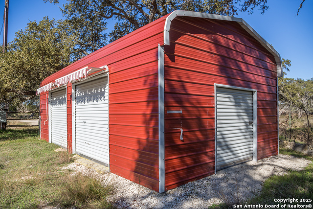 Listing photo id 26 for 408 Arthur St