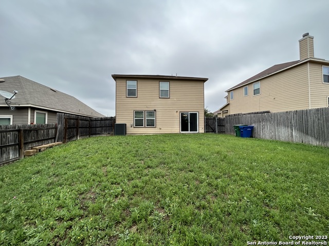 Listing photo id 28 for 8427 Brazos Point