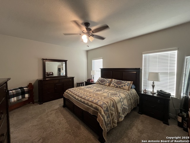 Listing photo id 5 for 4823 Cambridge Park