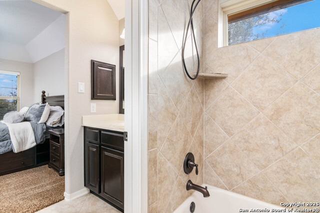 Listing photo id 24 for 1534 Pimpernel