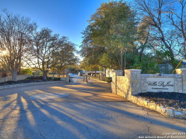 Details for 100 Lorenz Rd  802, San Antonio, TX 78209