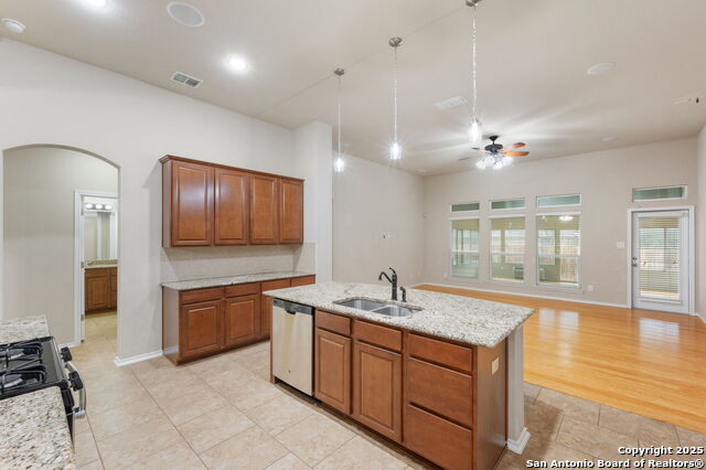 Image 11 of 23 For 6411 Palmetto Way