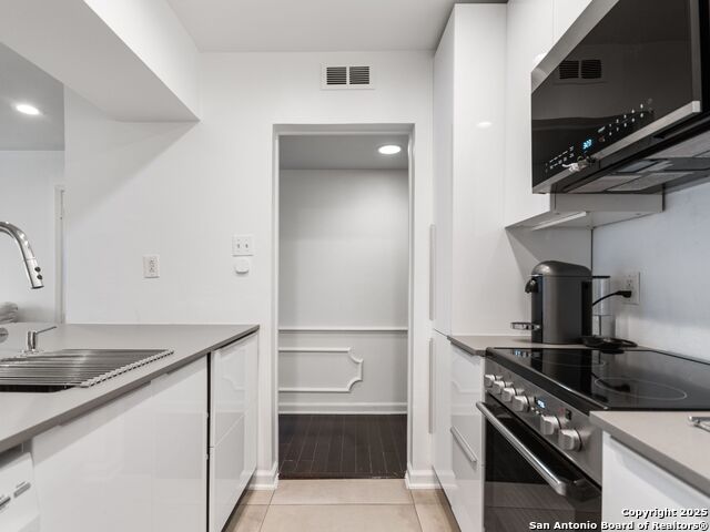 Image 9 of 23 For 168 Barilla Pl  B-203