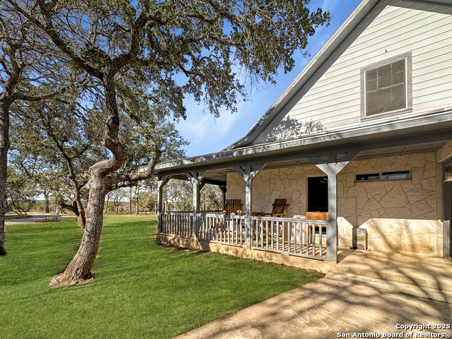 Listing photo id 13 for 565 Red Bluff Ranch Road