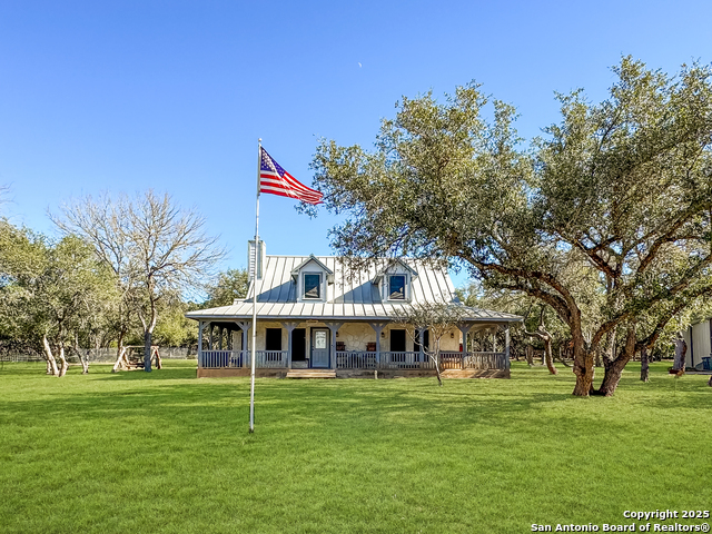 Listing photo id 1 for 565 Red Bluff Ranch Road