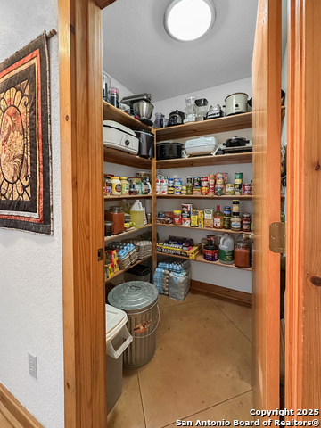 Listing photo id 5 for 565 Red Bluff Ranch Road