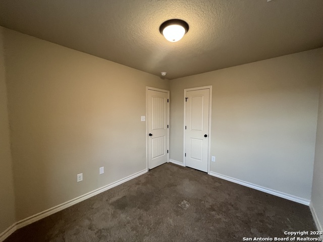 Listing photo id 25 for 6418 Luglio Ln