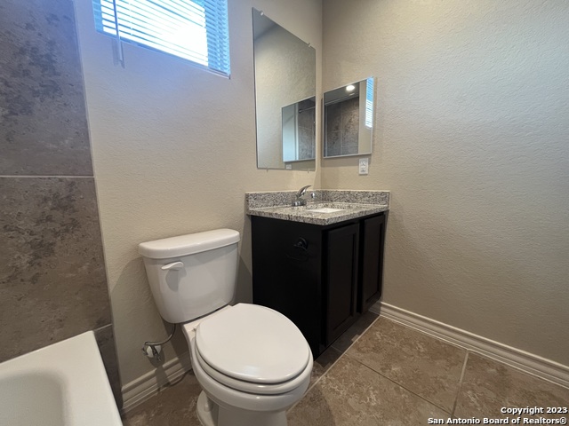 Listing photo id 29 for 6418 Luglio Ln