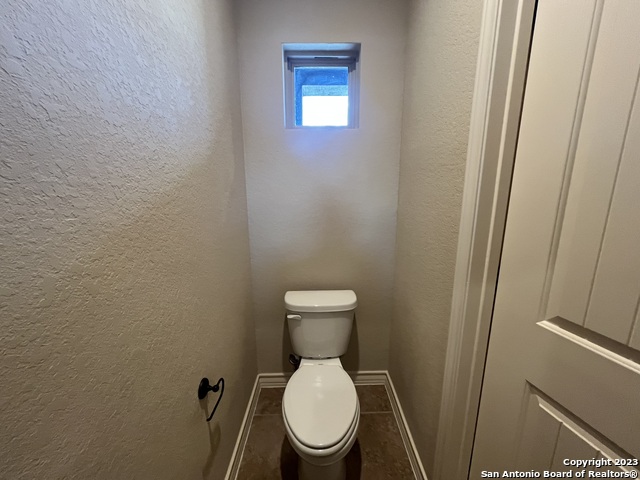 Listing photo id 2 for 6418 Luglio Ln