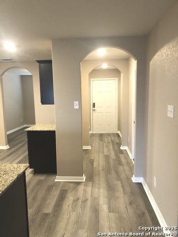 Image 5 of 12 For 6515 Fledgely Way E