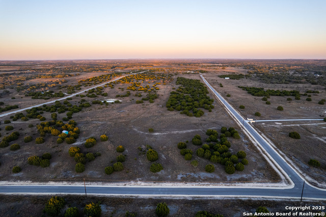 Image 27 of 39 For 000 Winecup Dr.