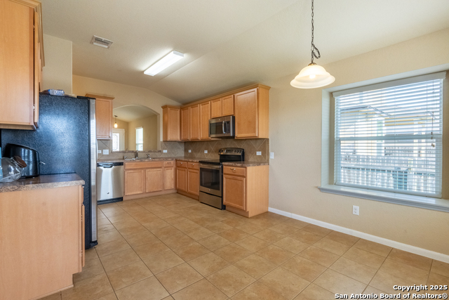 Image 12 of 34 For 734 Wolfeton Way