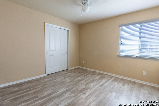 Image 22 of 34 For 734 Wolfeton Way