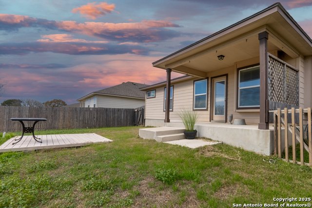 Image 27 of 34 For 734 Wolfeton Way