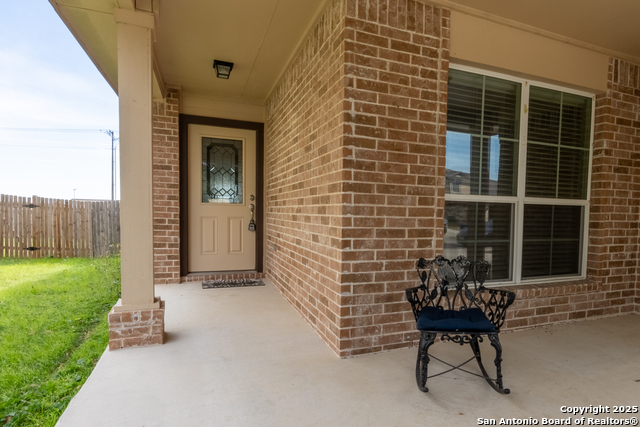 Image 6 of 34 For 734 Wolfeton Way