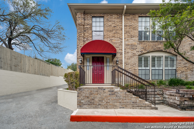 Details for 7926 Broadway  402, San Antonio, TX 78209