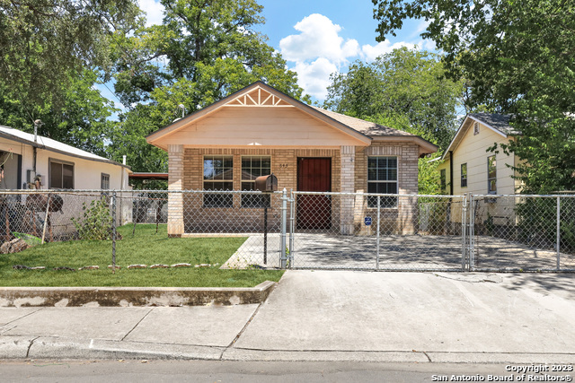 Details for 643 Mercedes St, San Antonio, TX 78207