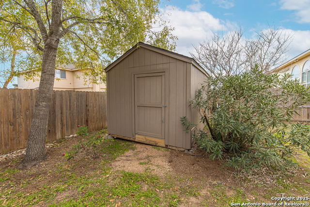 Listing photo id 46 for 309 Mystic Way