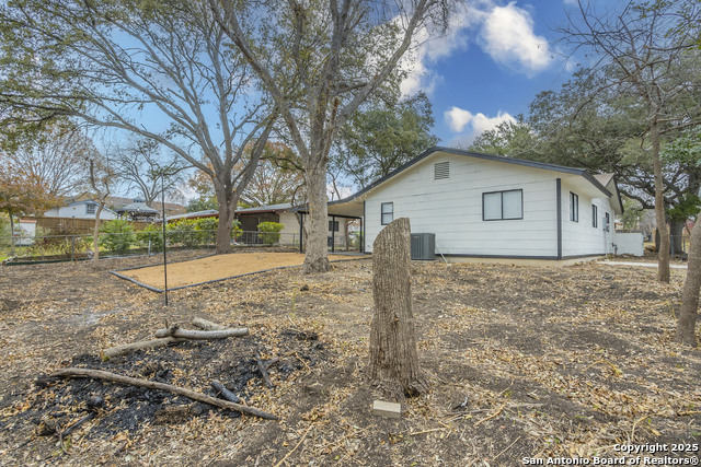 Listing photo id 22 for 12601 Wilderness Trl