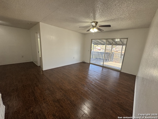 Details for 132 Meadow St N, Converse, TX 78109