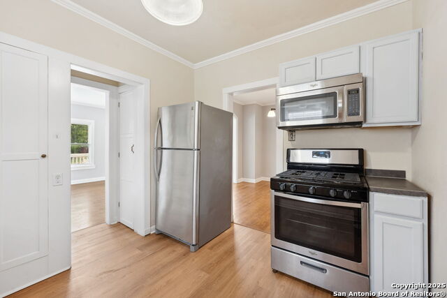 Image 18 of 23 For 707 Pine St N