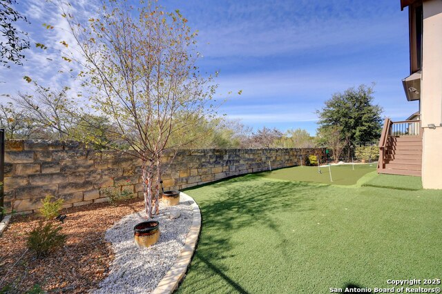 Listing photo id 29 for 4426 Avery Way