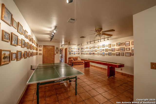 Image 45 of 120 For 9239 Fm 133  