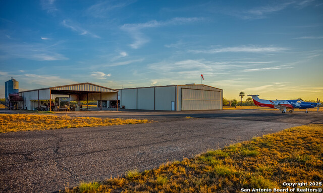 Image 51 of 120 For 9239 Fm 133  