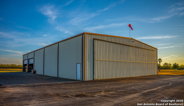 Image 53 of 120 For 9239 Fm 133  