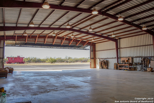 Image 54 of 120 For 9239 Fm 133  