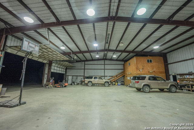 Image 56 of 120 For 9239 Fm 133  