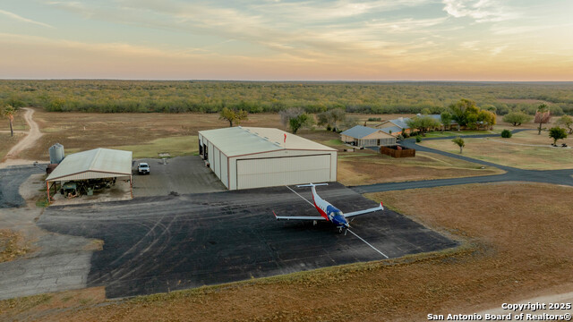 Image 8 of 120 For 9239 Fm 133  