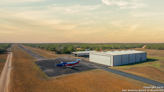 Image 9 of 120 For 9239 Fm 133  