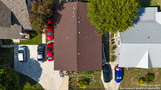 Listing photo id 6 for 1411 Summit Ave W