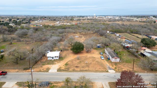 Details for 1315 Sutherland Springs, Floresville, TX 78114