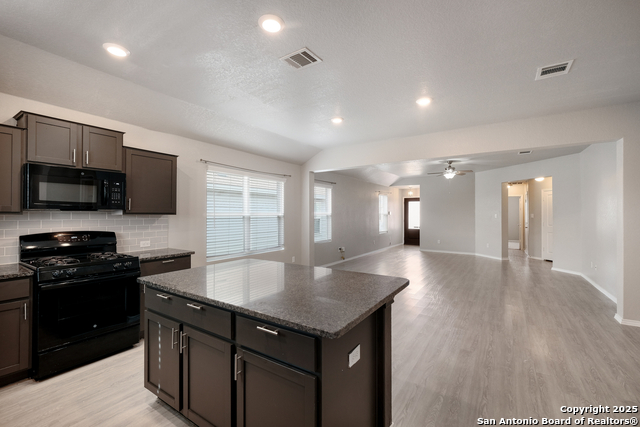 Image 14 of 31 For 9722 Marbach Hill