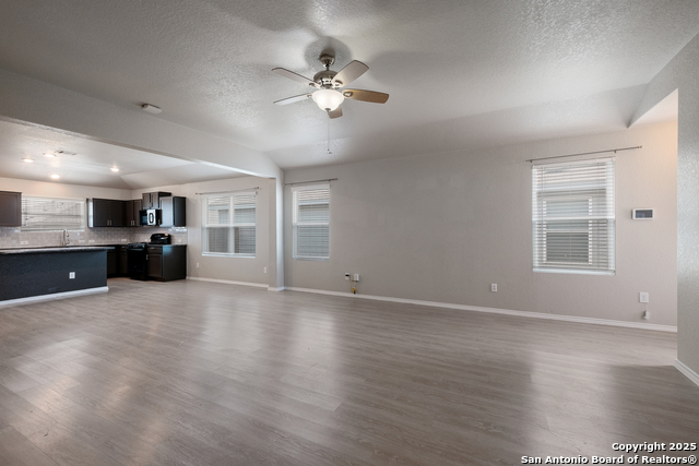 Image 4 of 31 For 9722 Marbach Hill