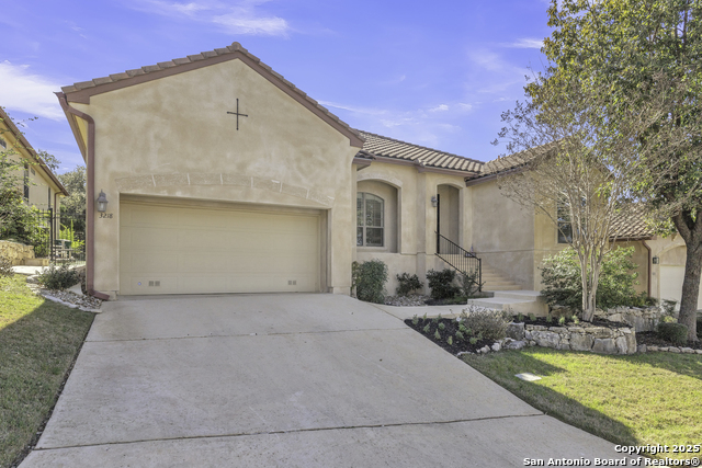 Listing photo id 0 for 3218 Medaris Ln