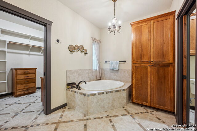 Listing photo id 16 for 219 Vista View